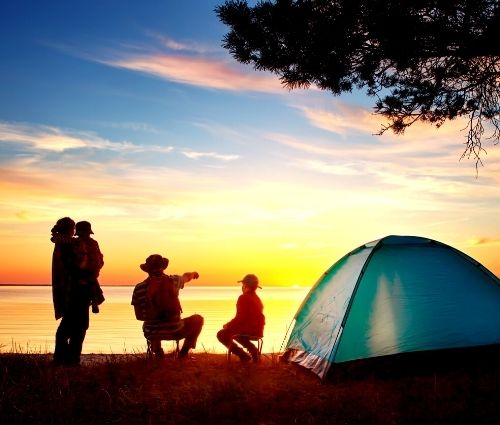 labor day activities in spanish - go camping!