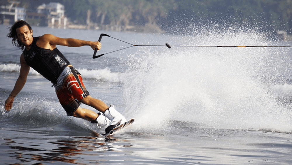 Water Skiing In Spanish 1 Min 