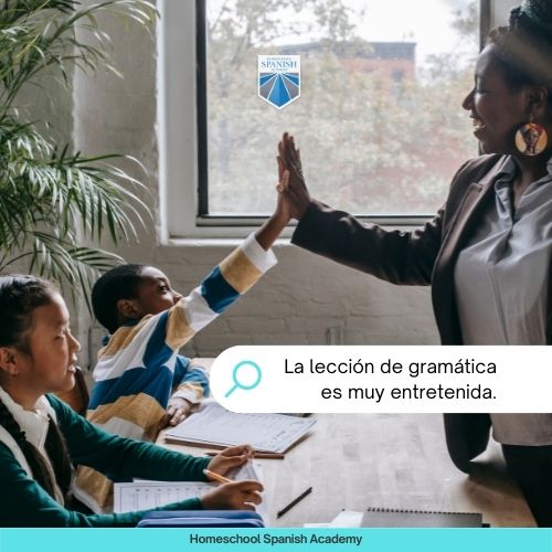 La lección de gramática es muy entretenida.